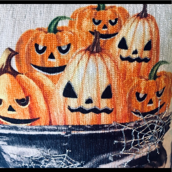 Haunted Truck Skeleton Carrying Evil JOL Pillow - Picture 3 of 13